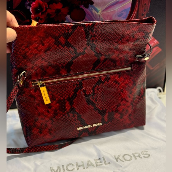 Michael Kors Daria Foldover Python Embossed Clutch - Picture 8 of 15